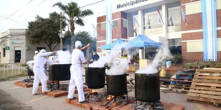 Gran locreada: Ya se pueden encargar las porciones de locro para el 9 de julio