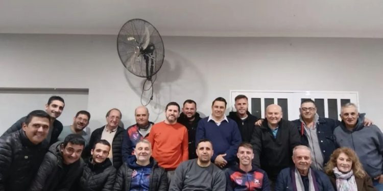 Pablo Cerutti renovó la presidencia en La Perla del Oeste