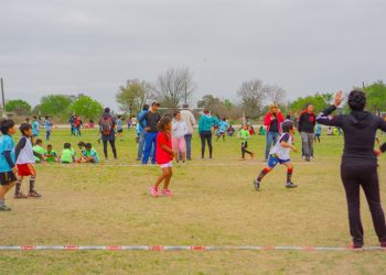 Más de 300 niños y niñas participaron de un encuentro de escuelitas municipales de Fútbol