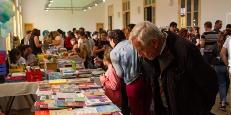 Más de 10 mil personas visitaron la XXIX Feria del Libro en la Estación Belgrano