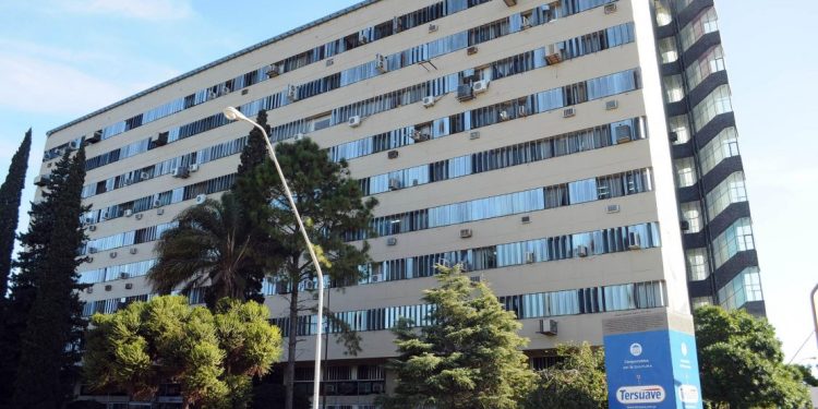 La Defensoría del Pueblo preguntó al Ministerio de Educación sobre los aumentos de cuotas en colegios privados