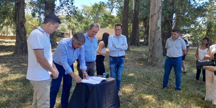 Calle Saavedra Lamas: Se firmó un convenio para mejorar la accesibilidad y la iluminación